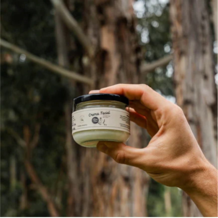 Crema Facial con aceites Esenciales