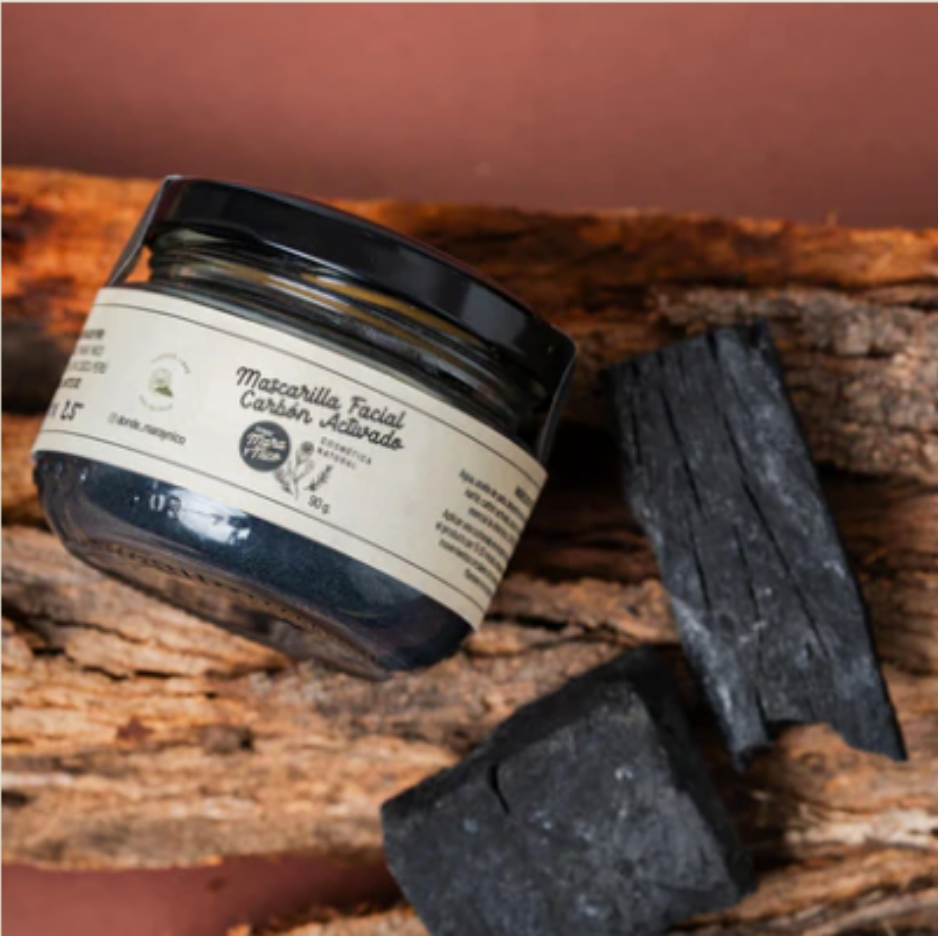 Mascarilla Facial de Carbón Activado